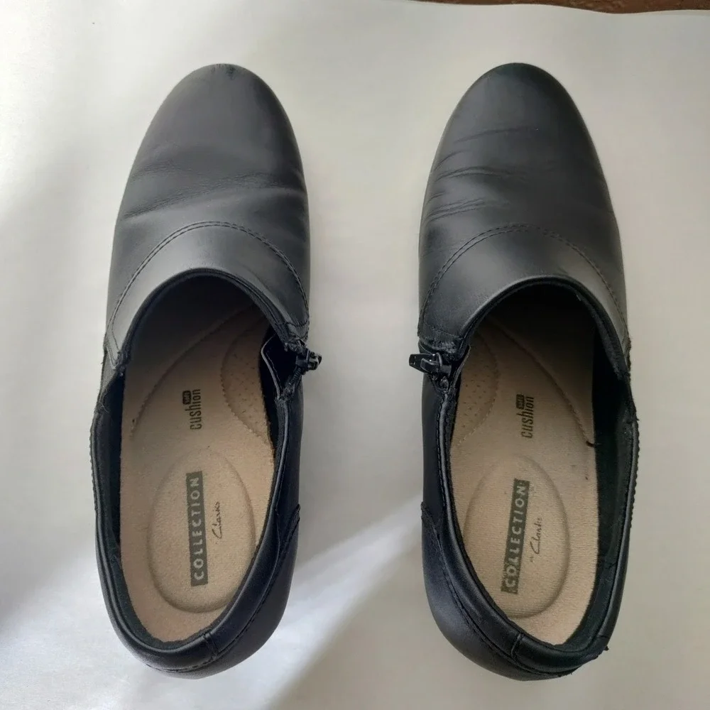 Clarks collection black